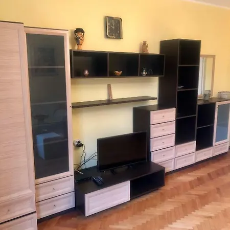 Spacious Top Central 2 Bedroom Apartment Sofia